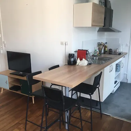 T2 Plein Centre-ville, Gare A 5 Min, Pres Ermitage Apartment *